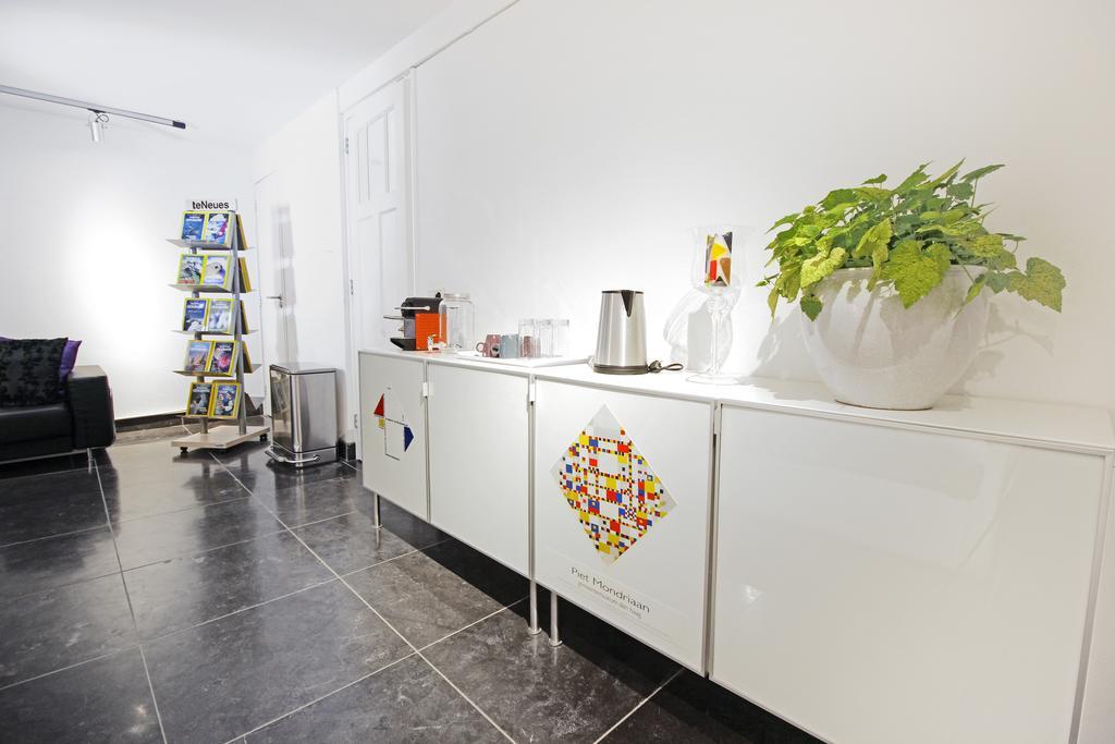 أمستردام Ground Floor Canal Apartment المظهر الخارجي الصورة