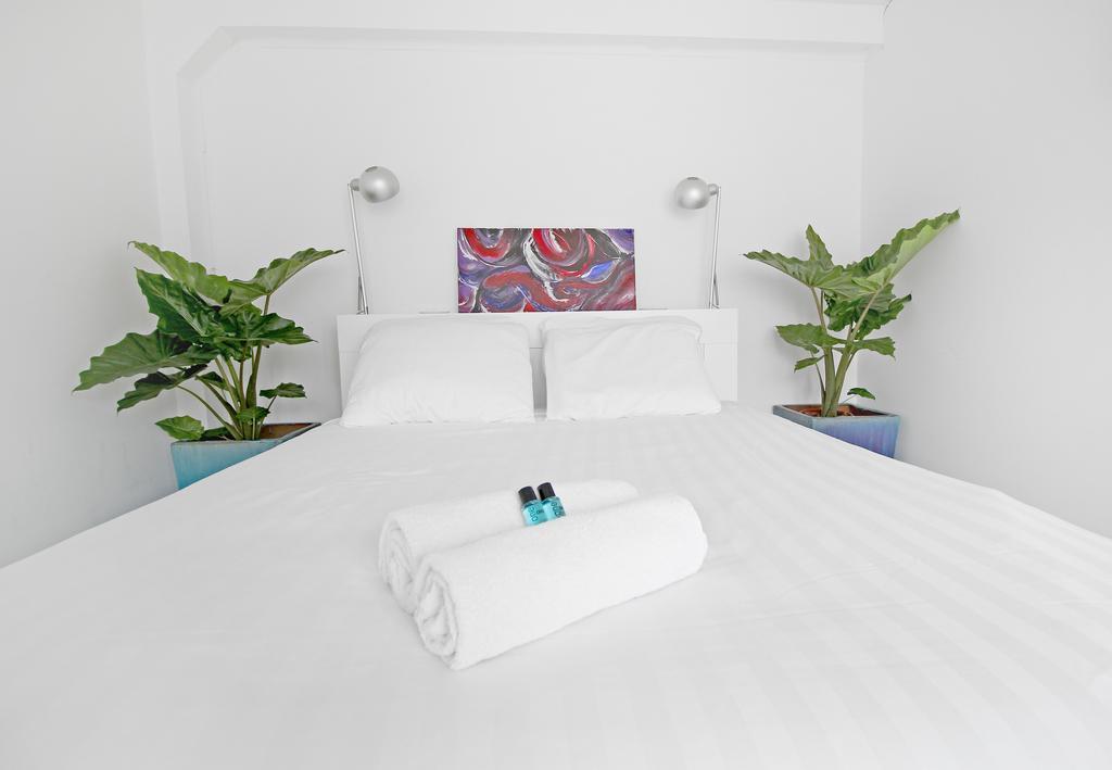 أمستردام Ground Floor Canal Apartment المظهر الخارجي الصورة